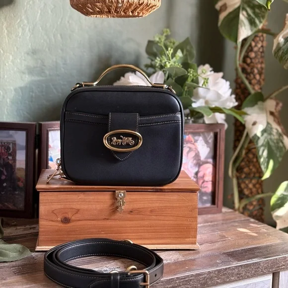 Coach Riley Lunchbox bag - Picture 1 of 7